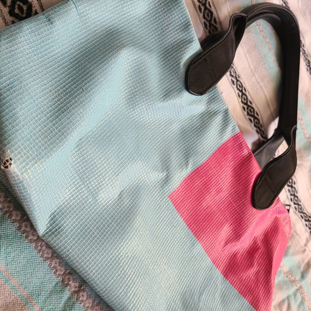 rareform ella tote - bags from billboards - Picture 5 of 14